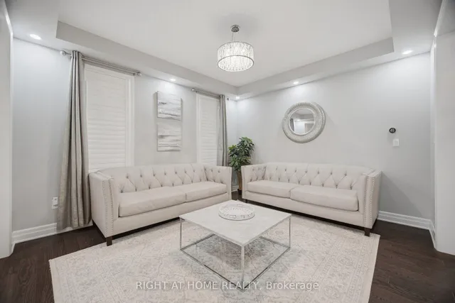 1444 Connaught Terr, Milton 5