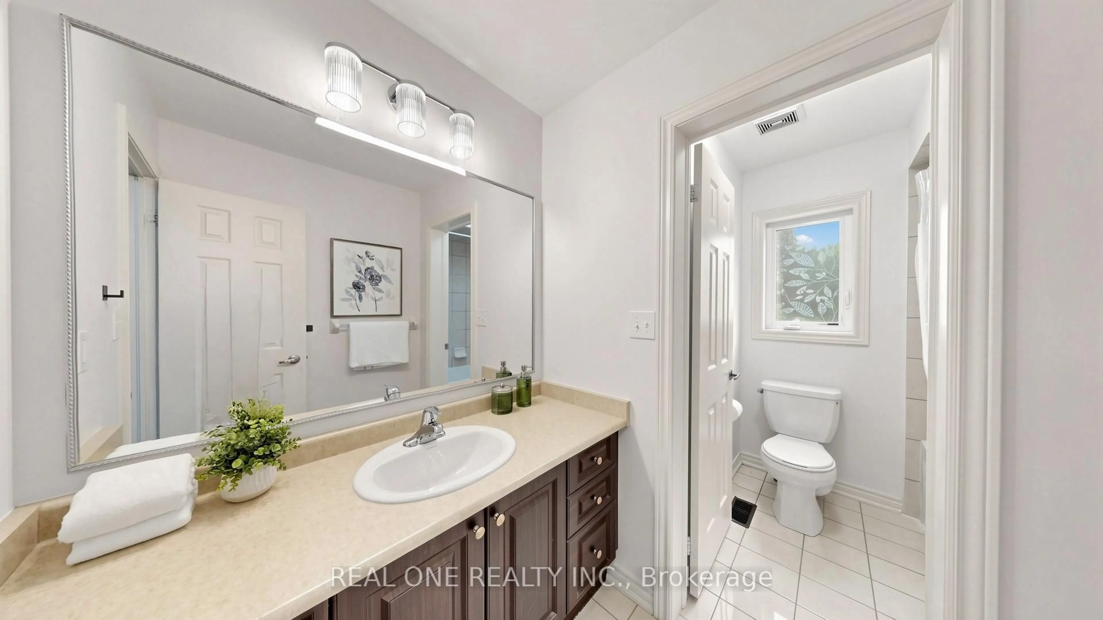 trreb/IMG-W13842140_3d8ac898-5754-4773-9861-34e50f7f770b-l.jpg