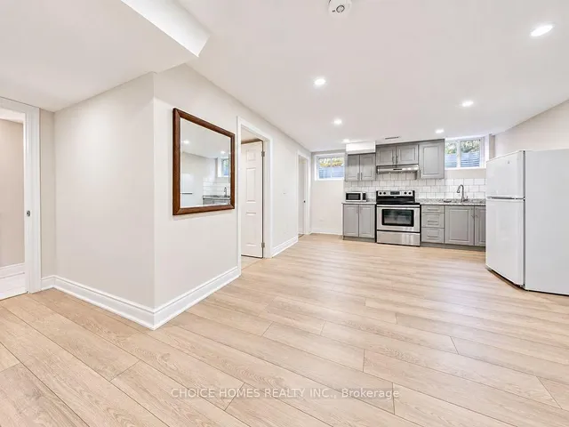 15 Wandering Trail Dr, Brampton 5