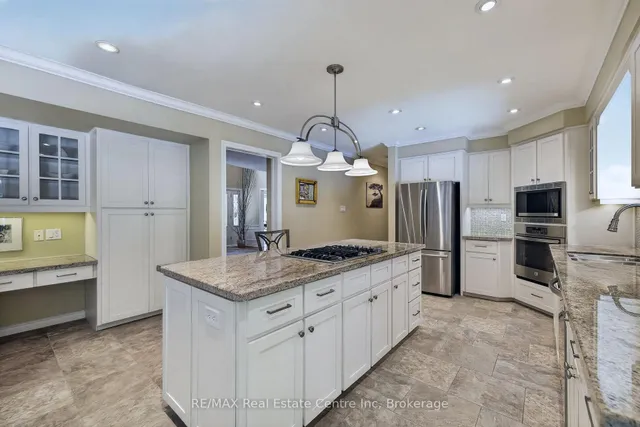 179 Oaklands Park Crt, Burlington 5