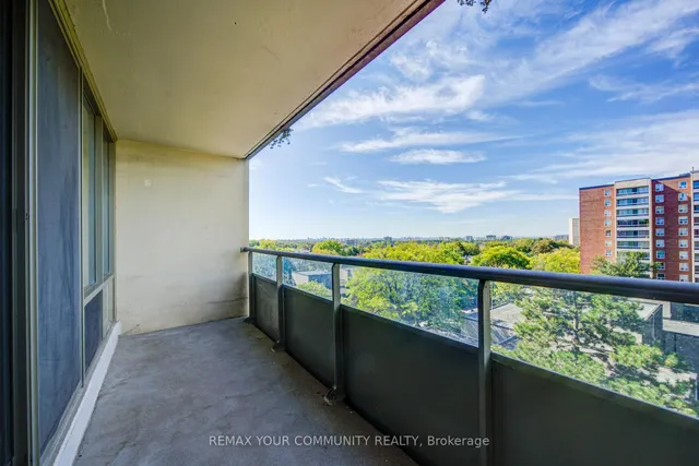 19 Four Winds Dr #711, Toronto 3