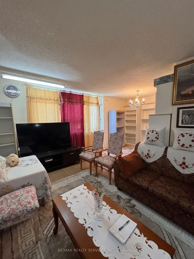 60 Stevenson Rd #501, Toronto 5