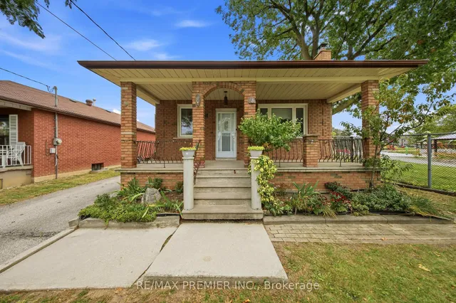 1 Mayo Dr, Toronto 2