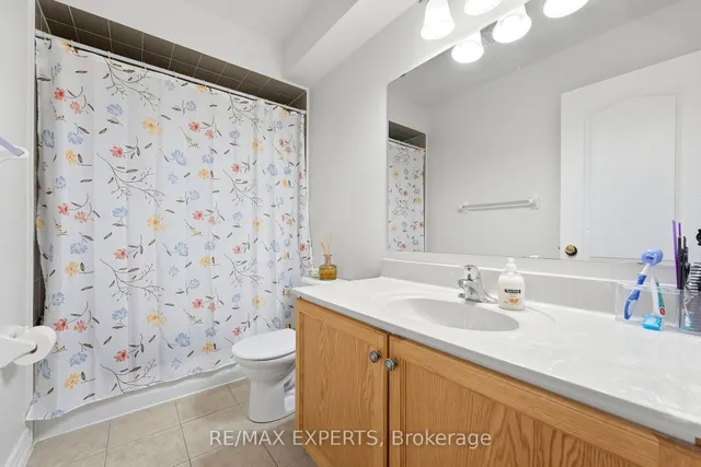 5 Parrotta Dr, Toronto 2