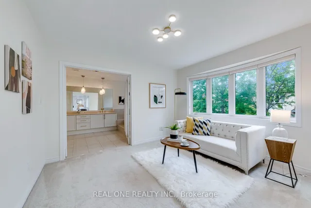 2456 Bon Echo Dr, Oakville 5