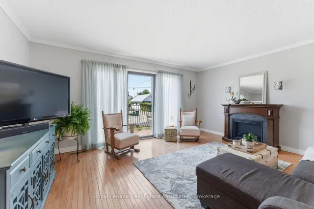 1069 Alexandra Ave, Mississauga 5