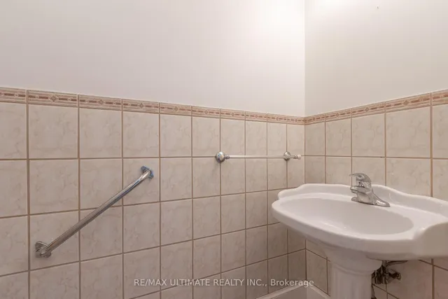 6 Redberry Pkwy, Toronto 5