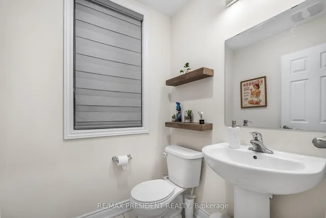 3377 Sixth Line, Oakville 3
