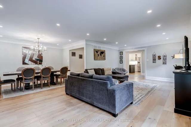 5 Mountbatten Rd, Toronto 5