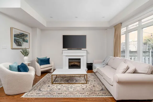 24 Gala Lane, Toronto 3