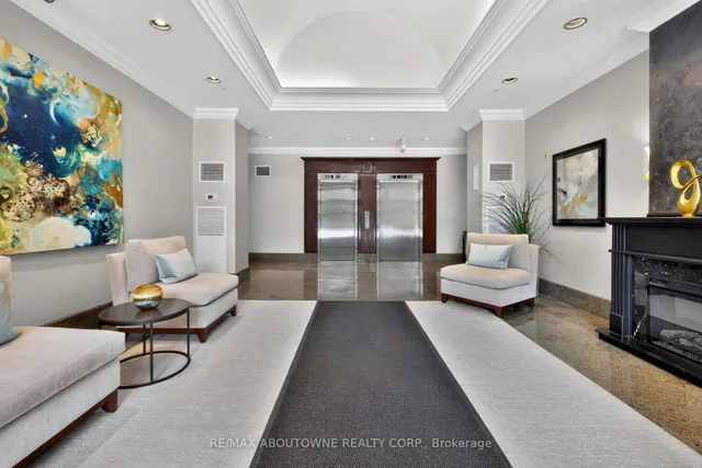 221 Robinson St #211, Oakville 4