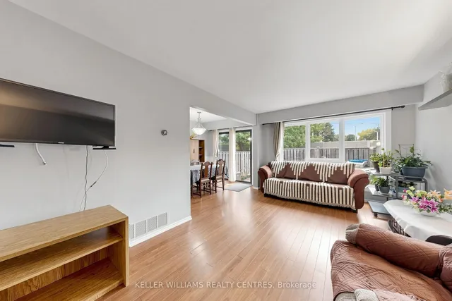 215 Baronwood Crt #215, Brampton 4