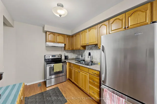 215 Baronwood Crt #215, Brampton 5