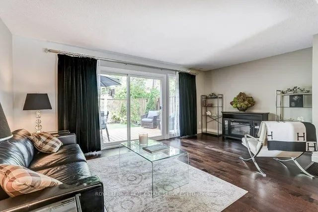 1770 Hyde Mill Cres, Mississauga 3