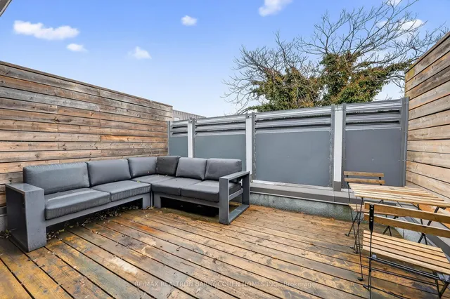 50 Bartlett Ave #7, Toronto 2