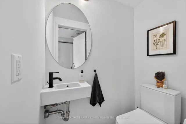 50 Bartlett Ave #7, Toronto 3