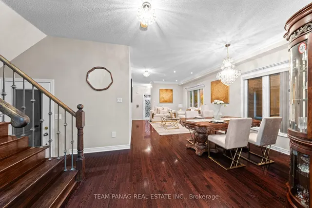 18 Snowdrift Tr, Brampton 3