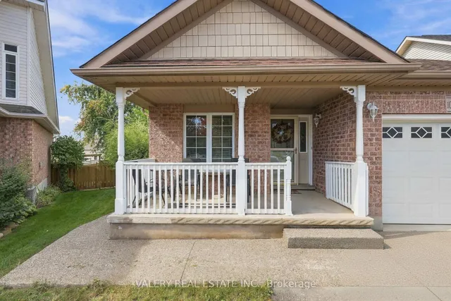 106 Doctor Moore Crt, Halton Hills 2