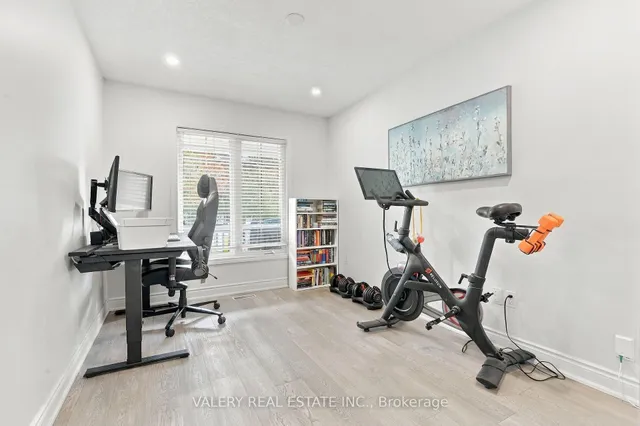 106 Doctor Moore Crt, Halton Hills 5