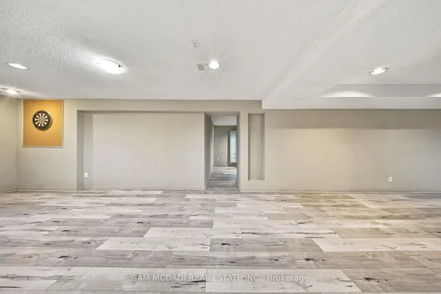 2087 Mayflower Blvd, Oakville 3