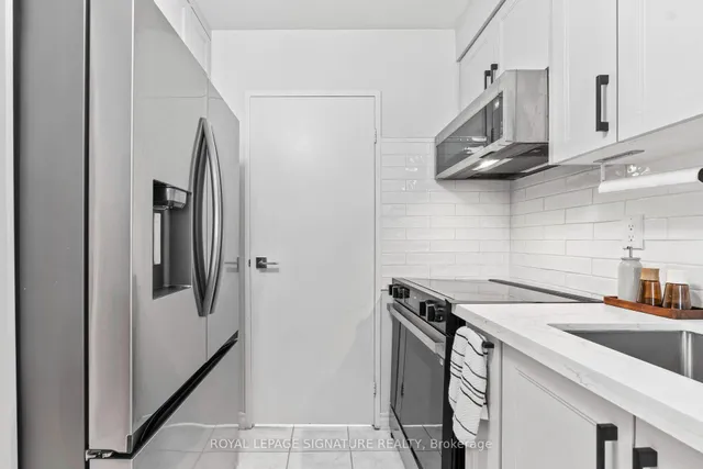 238 Albion Rd #607, Toronto 5