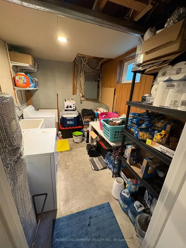 2380 Bromsgrove Rd #4, Mississauga 4