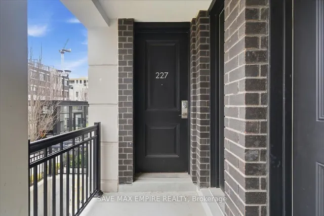 652 Cricklewood Dr #227, Mississauga 4