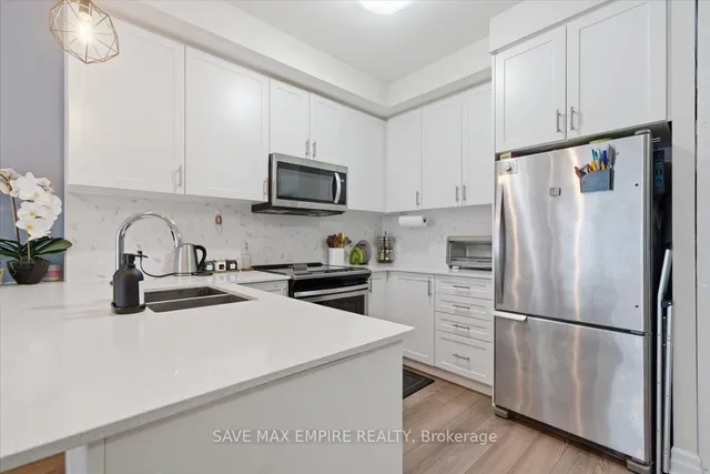 652 Cricklewood Dr #227, Mississauga 3