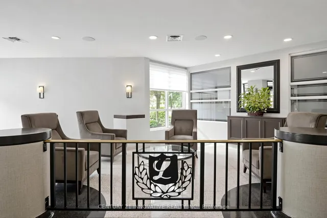 12 Laurelcrest St #912, Brampton 2