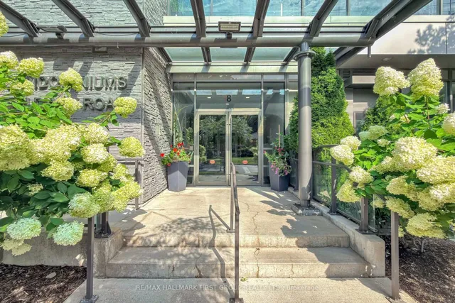 8 Fieldway Rd #505, Toronto 2