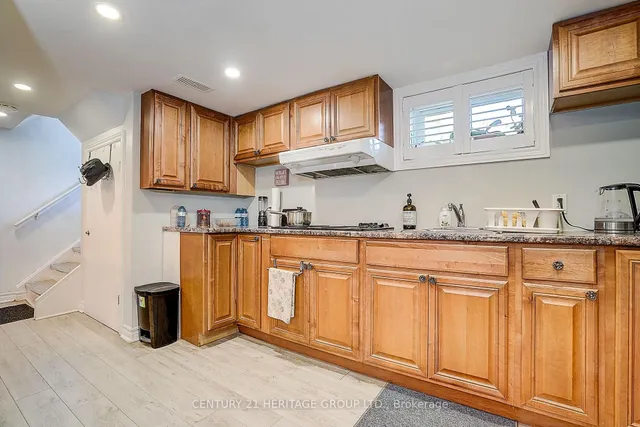 441 Rimilton Ave, Toronto 5