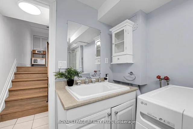 1755 Rathburn Rd #20, Mississauga 5