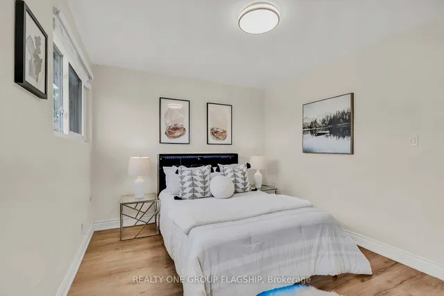 12 Azalea Crt, Toronto 2