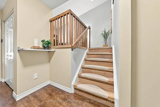 3453 Hannibal Rd, Burlington 3