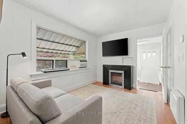 268 Troy St, Mississauga 5
