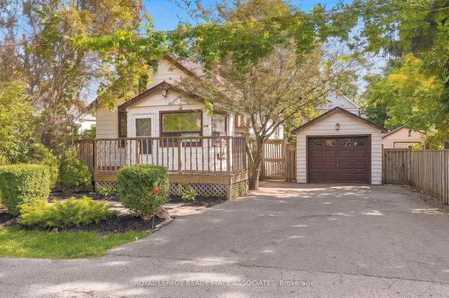 268 Troy St, Mississauga