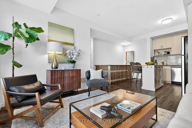 1120 Briar Hill Ave #308, Toronto 4