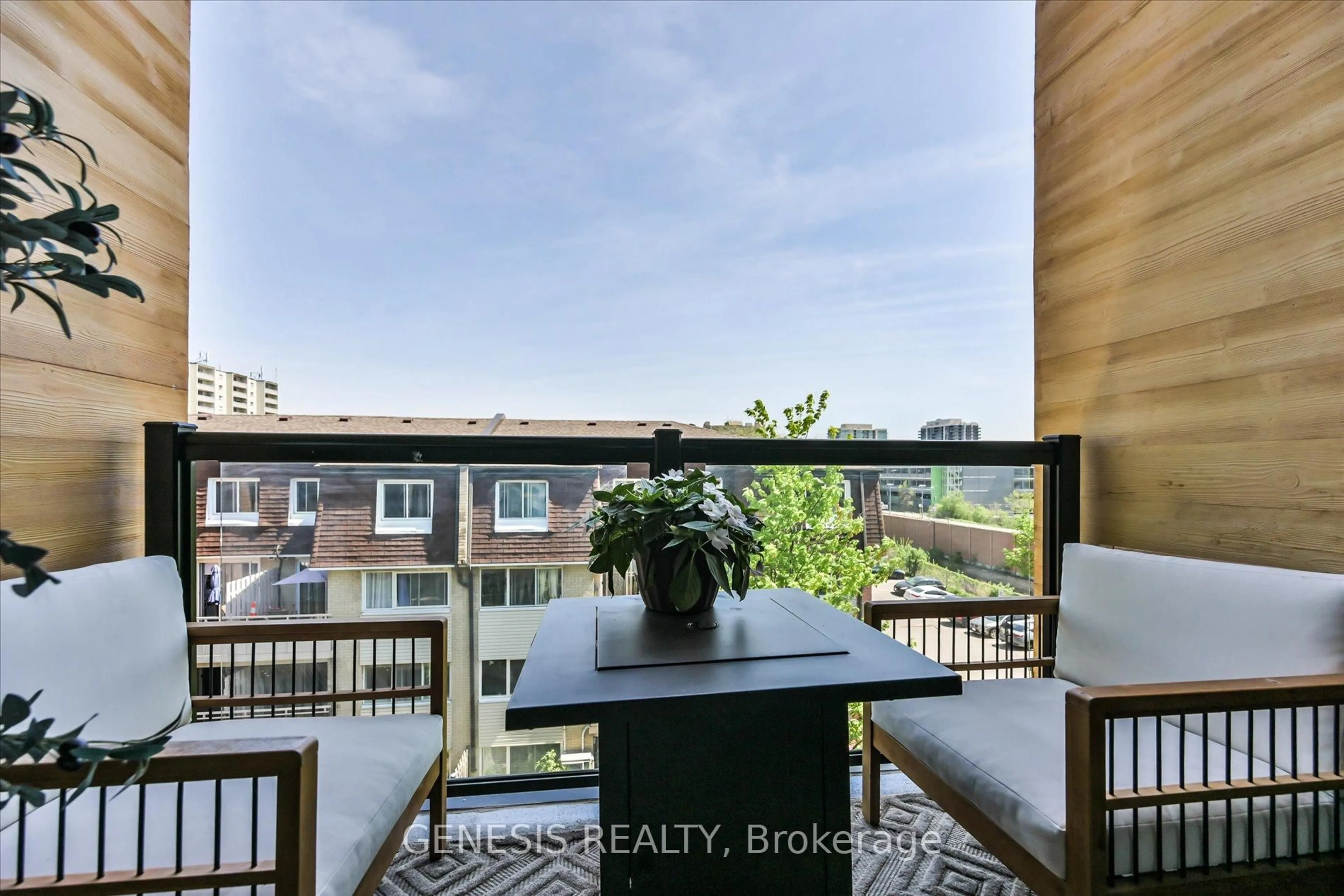 trreb/IMG-W13847648_1d90ff37-d66e-4b75-ae83-b6caaae53e6b-l.jpg