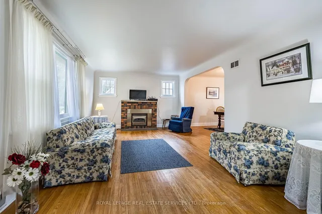 46 Frederick St, Brampton 4