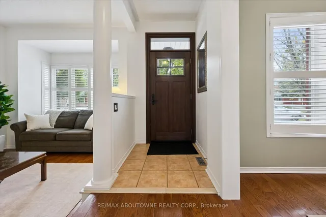 2397 Ennerdale Rd, Oakville 4