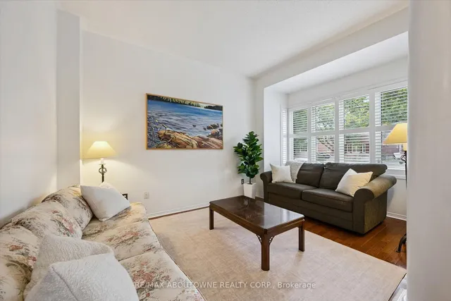 2397 Ennerdale Rd, Oakville 5