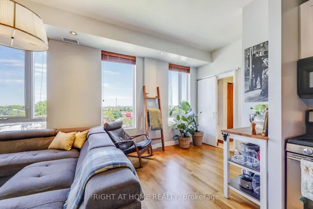 1 St Johns Rd #504, Toronto 5