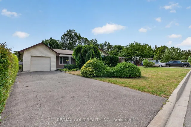 18 Esplanade Rd, Brampton 2
