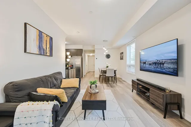 256 ROYAL YORK Rd #114, Toronto 5