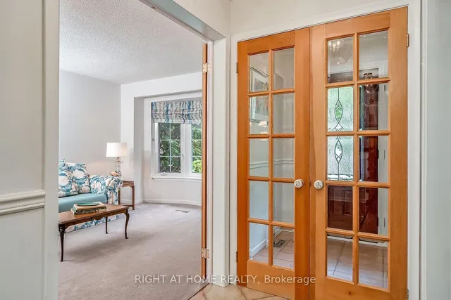 494 Dorland Rd, Oakville 5