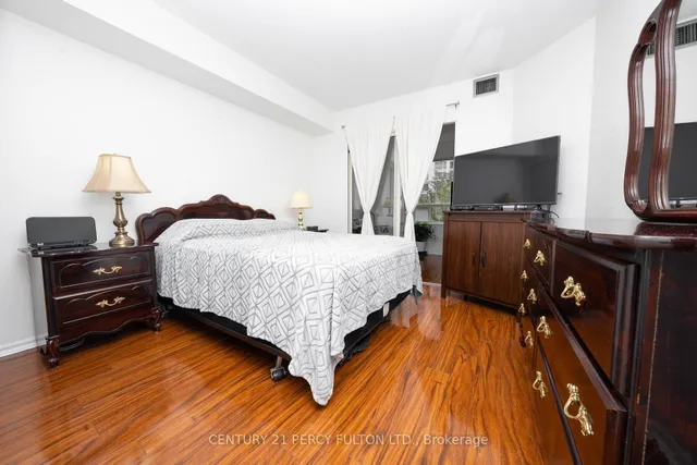 325 Webb Dr #508, Mississauga 4