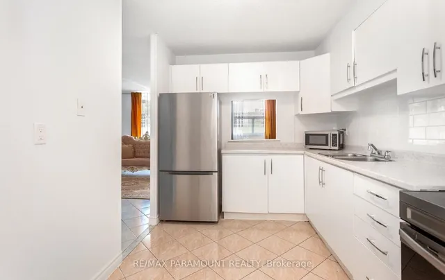 1881 Jane St #303, Toronto 5