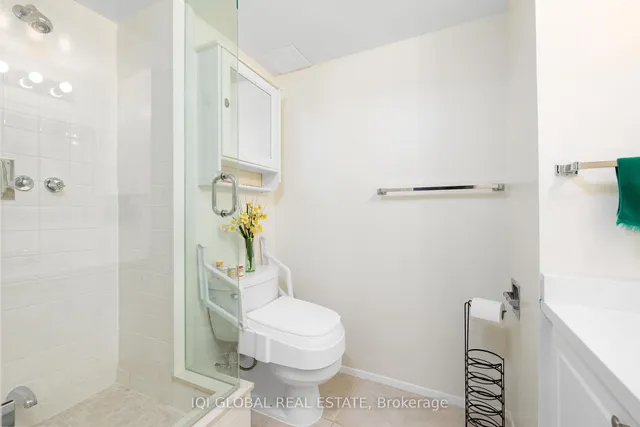 284 Mill Rd #C2, Toronto 2