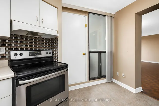 284 Mill Rd #C2, Toronto 3
