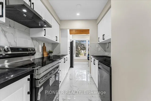 22 Wolverton Cres, Brampton 3